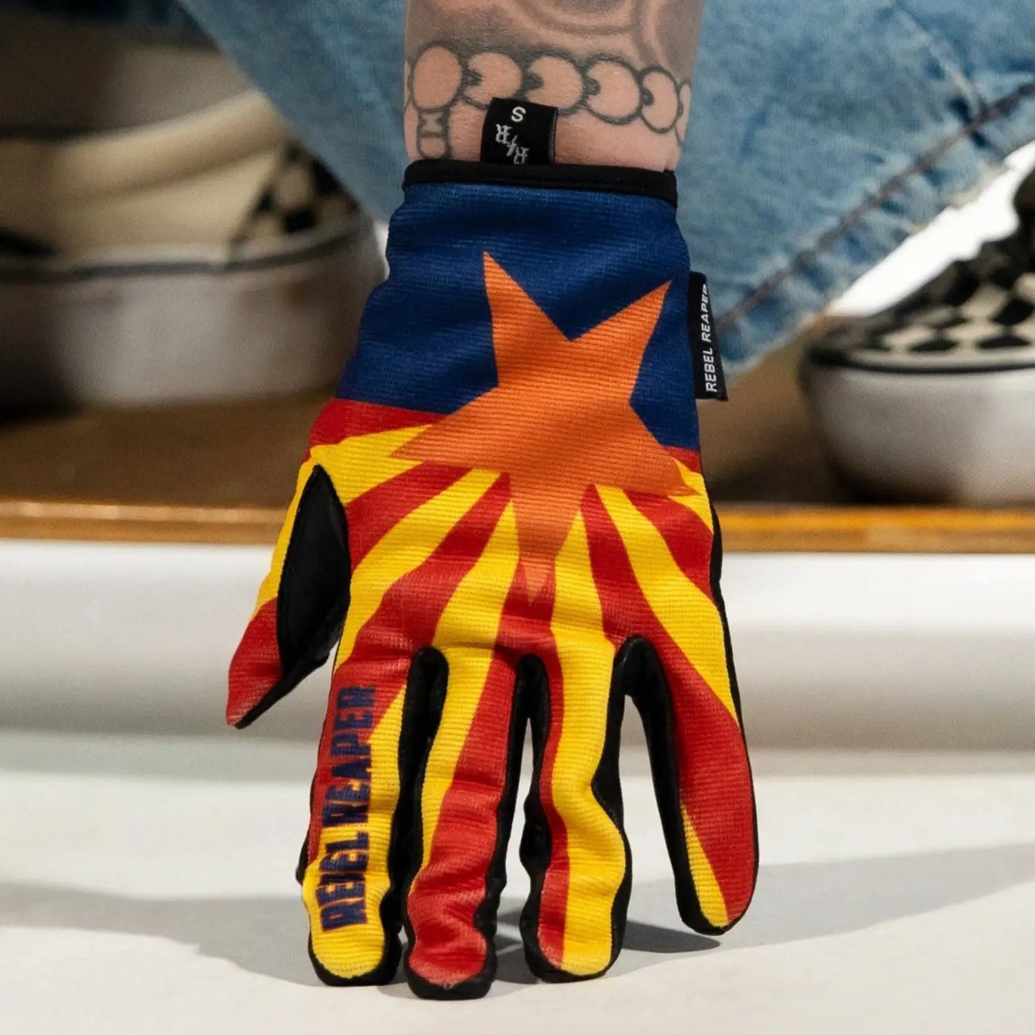 Arizona Flag Moto Gloves with leather palms and heavy-duty tank magnets