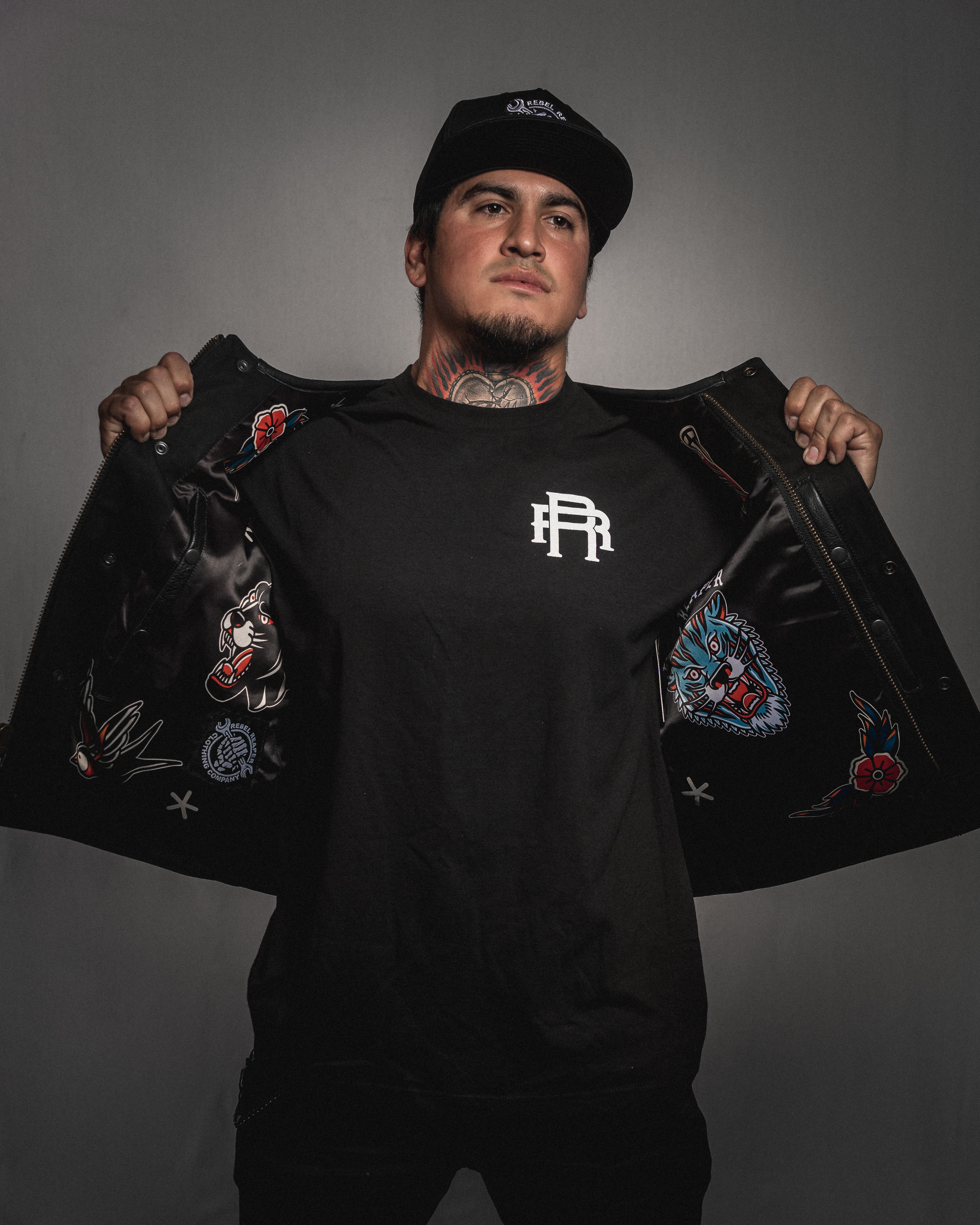 Back In Black Leather Vest (Short Torso)