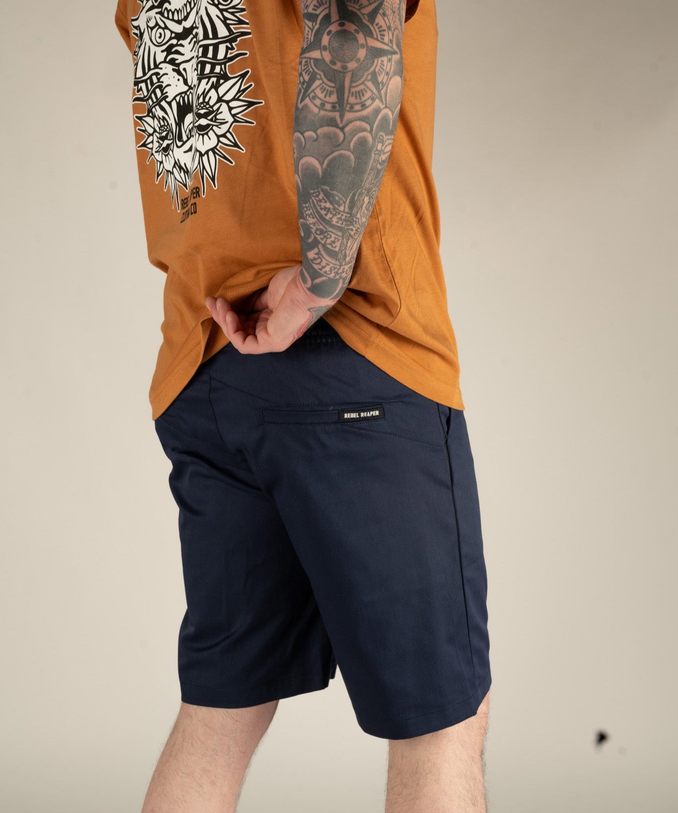 NavyChinoshorts-4.jpg