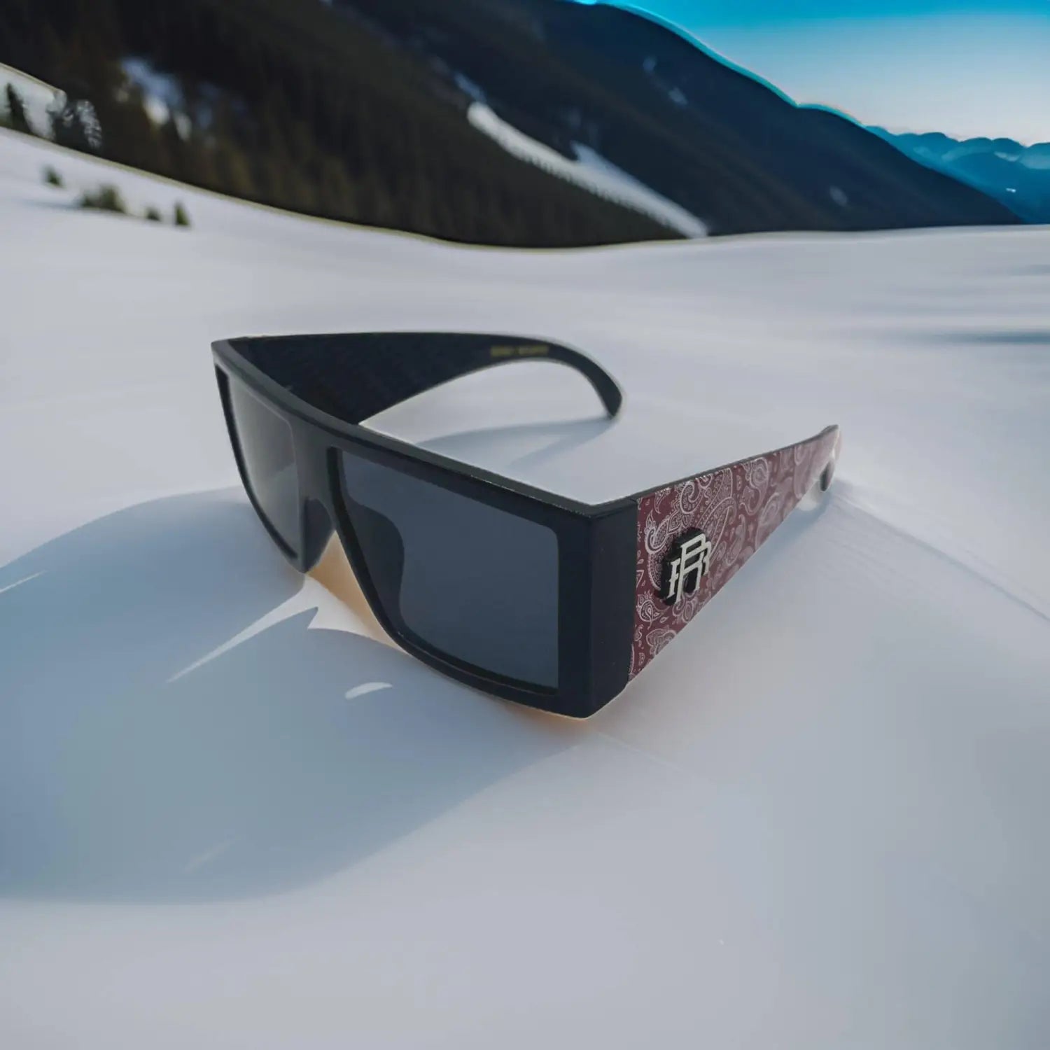 Dana Retro Squared Sunglasses with patterned temples and UV400 protection for a rebel reaper look