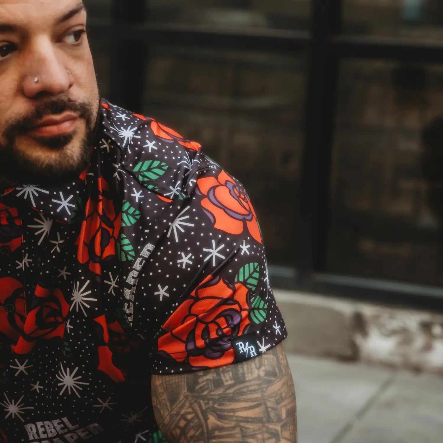 Floral patterned Rosés premium polo shirt with bold design, perfect for casual outings