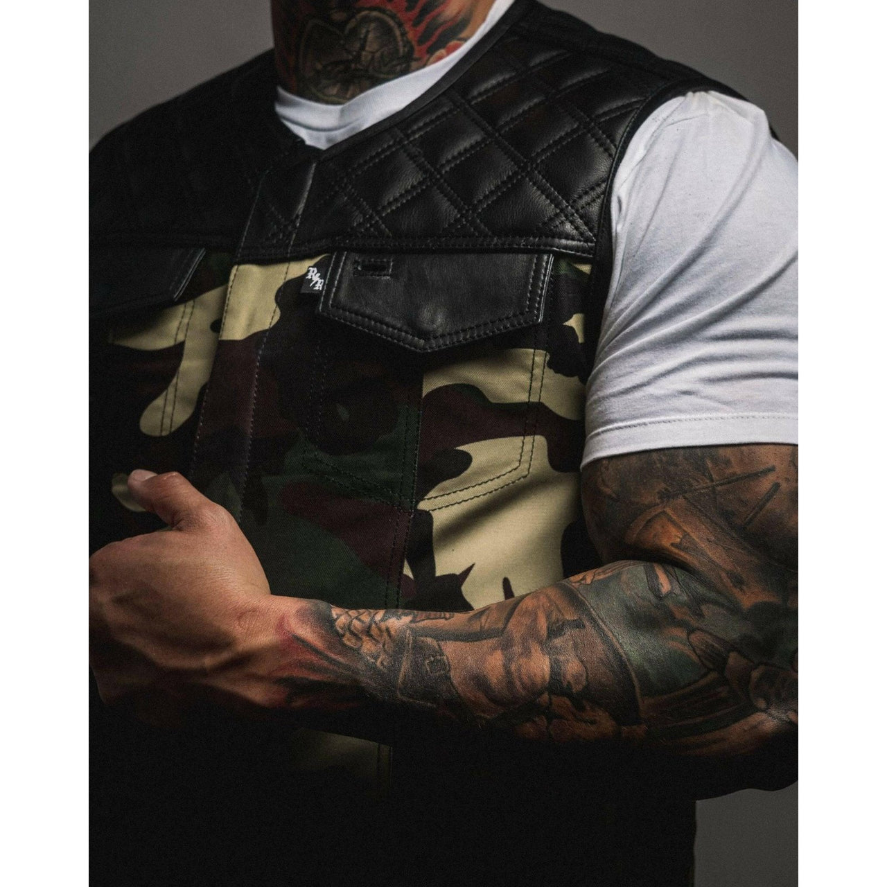 Predator Camo Cordura Leather Shoulders Mens Vest